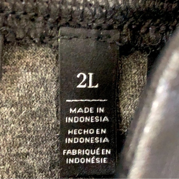 WHBM Runway Legging Black vegan leather size 2 Long - Picture 8 of 11